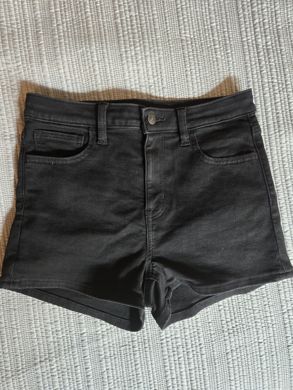 American Eagle Outfitters Black Super High-Rise Jean Shorts: SIZE 2